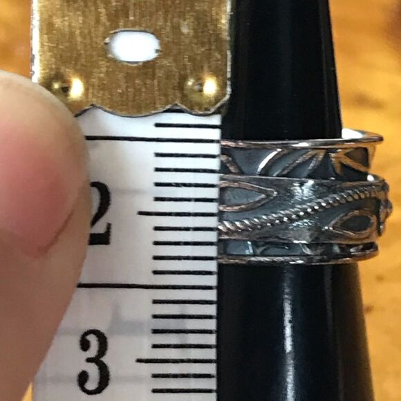 Sterling Silver Flower Band Ring Size 6 - Picture 6 of 8